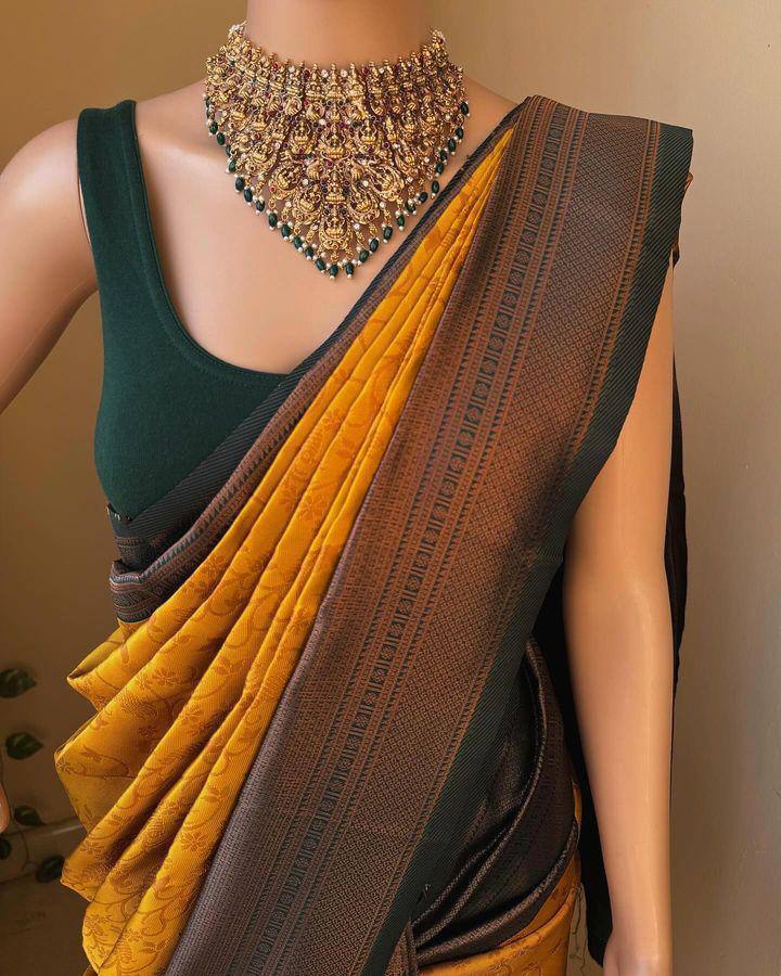 Organic Banarasi Sarees For Intimate And Big Fat Indian Weddings, That Are Light On Your Skin And Uplift Your Wedding Shenanigans