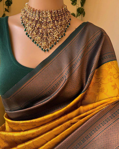 Organic Banarasi Sarees For Intimate And Big Fat Indian Weddings, That Are Light On Your Skin And Uplift Your Wedding Shenanigans