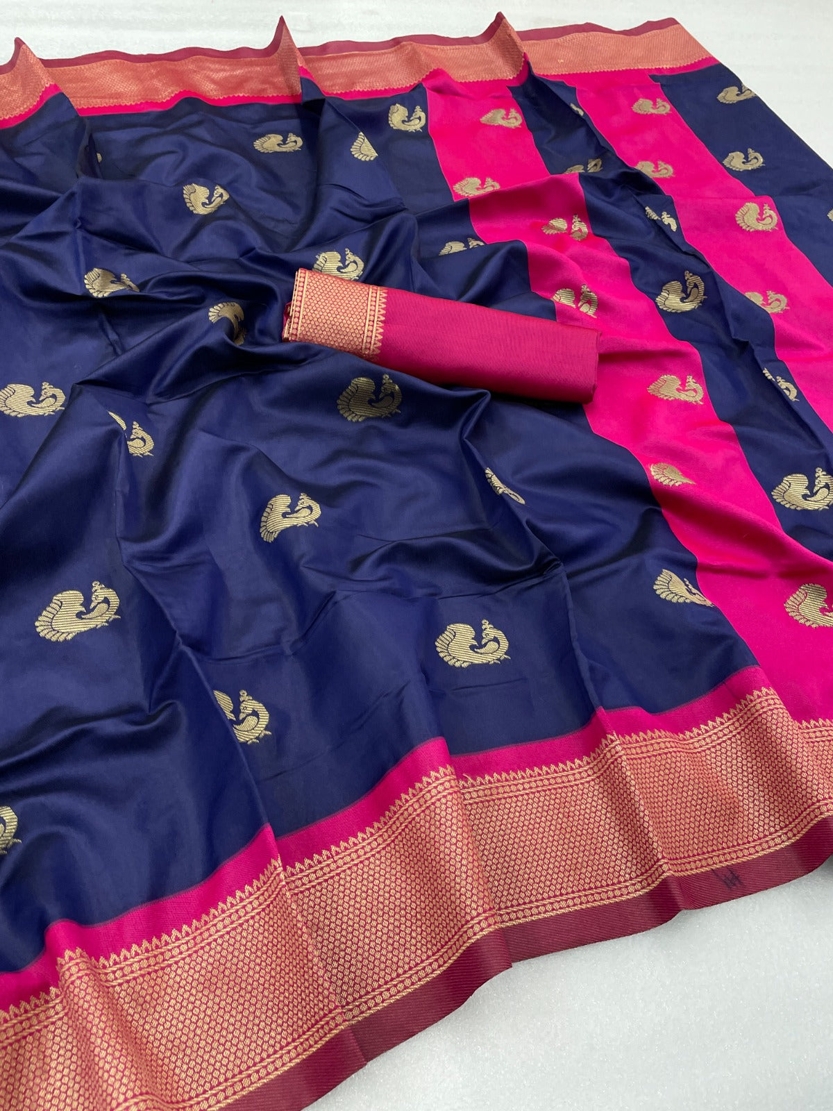 Navy Bloue Coloe Designer Jecquard Weaving Sraee, Bollywood Style Party Wear Saree