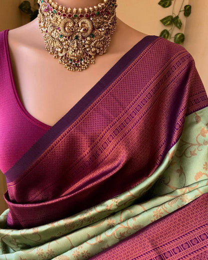 Organic Banarasi Sarees For Intimate And Big Fat Indian Weddings, That Are Light On Your Skin And Uplift Your Wedding Shenanigans