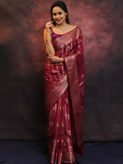 Maroon Color Organic Banarasi Sarees For Intimate And Big Fat Indian Weddings, That Are Light On Your Skin And Uplift Your Wedding Shenanigans