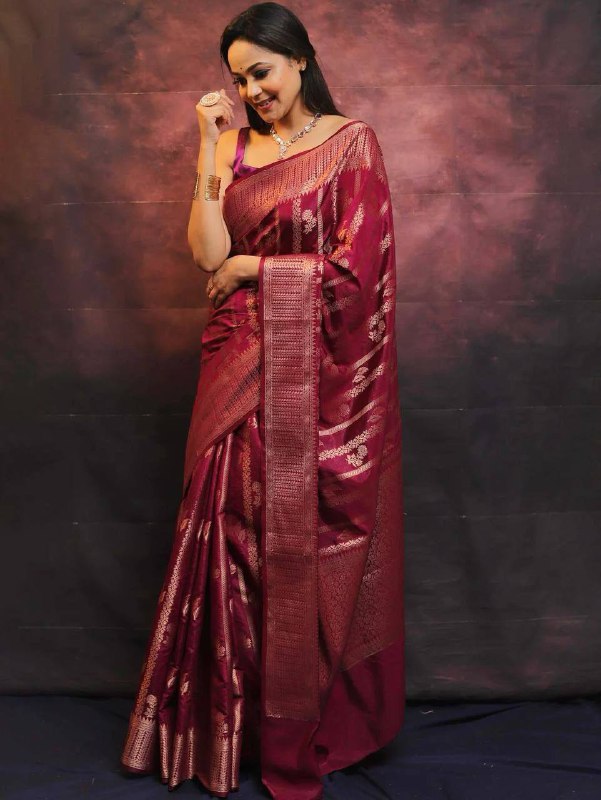 Maroon Color Organic Banarasi Sarees For Intimate And Big Fat Indian Weddings, That Are Light On Your Skin And Uplift Your Wedding Shenanigans