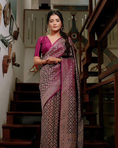 Wine Color Organic Banarasi Sarees For Intimate And Big Fat Indian Weddings, That Are Light On Your Skin And Uplift Your Wedding Shenanigans