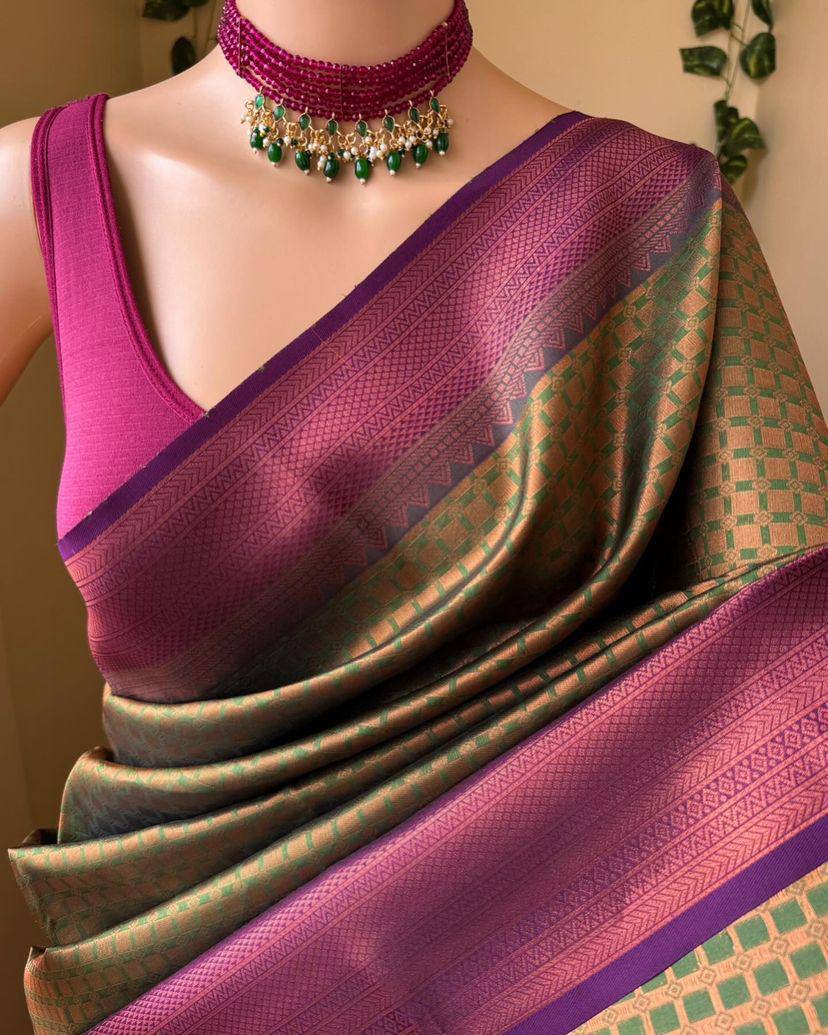 Green Color Soft Lichi Silk Saree With Jecquard Weaving