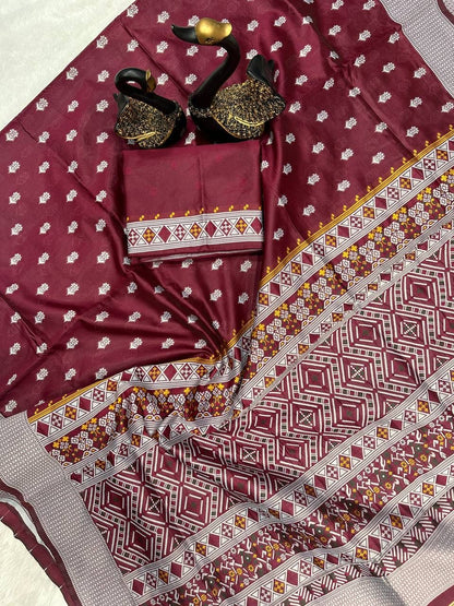 Maroon Color Soft Banarasi Silk Saree With jacquard Weaving