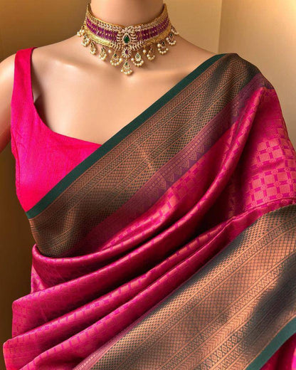 Pink Color Organic Banarasi Sarees For Intimate And Big Fat Indian Weddings, That Are Light On Your Skin And Uplift Your Wedding Shenanigans